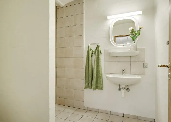 Semesterbostad 5 Star In Spottrup-by Traum